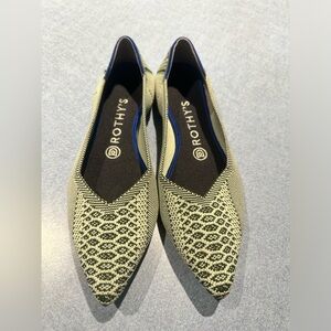 Rothy’s Size 8 pointed flat - worn once !